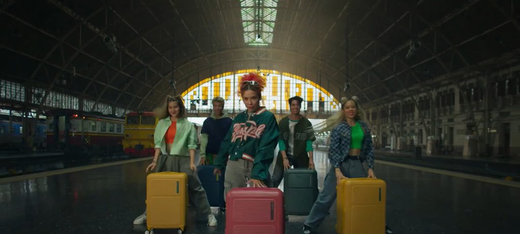 American Tourister